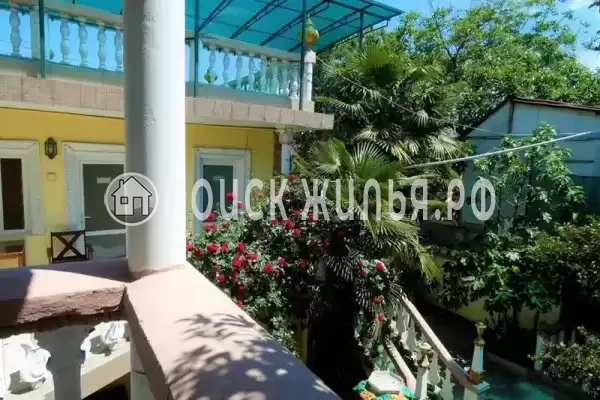 «На горького», Алушта