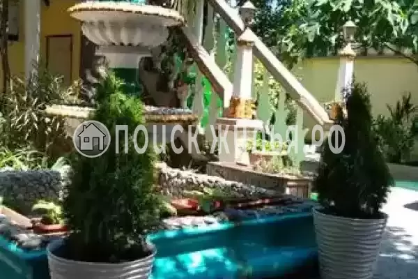 «На горького», Алушта