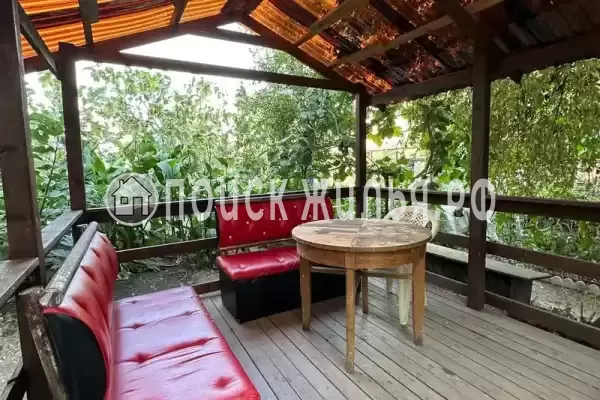 «В 50 метрах от моря», Адлер