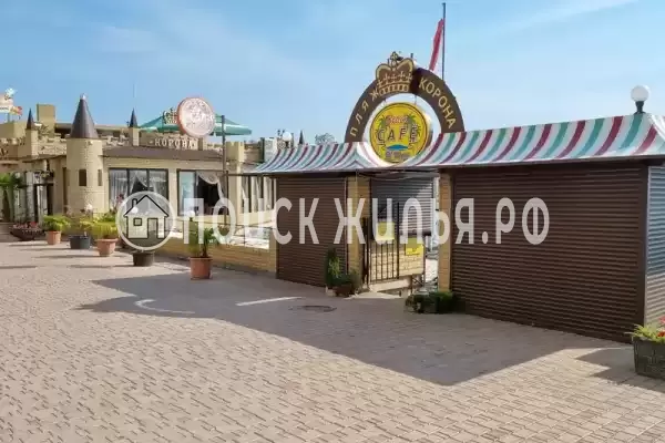 Отель «Корона», Утёс