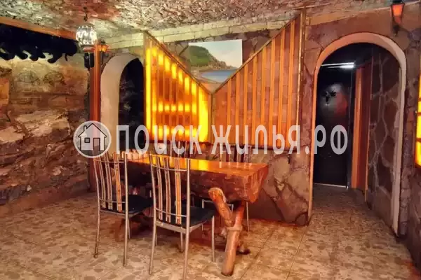 «Пещера Solo», Сукко «Пещера Solo», Сукко