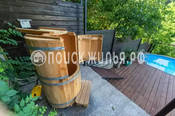 «Желтый дом», Якорная Щель