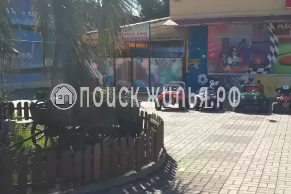 «Зеленые фонарики», Адлер