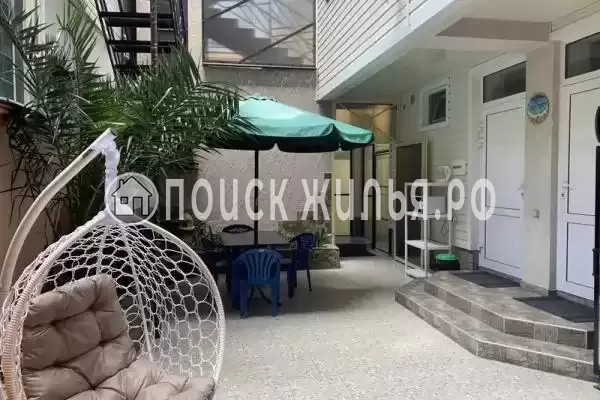 «Леон», Адлер «Леон», Адлер