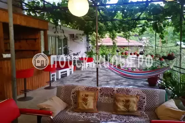 Гостевой дом «Барциц», Республика Абхазия, Гагра, Космонавтов, д.8А