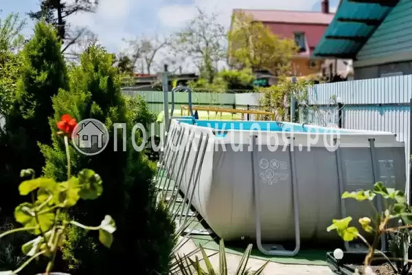 «Уютный дворик», Лоо