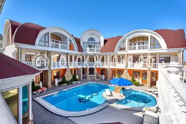 Гостевой дом «Лев», Республика Крым, Заозерное, Морская, д.16 Гостевой дом «Лев», Республика Крым, Заозерное, Морская, д.16