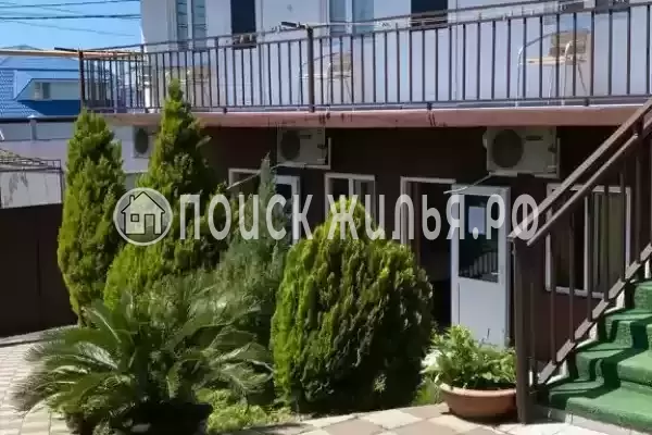 «Робинзон», Лоо