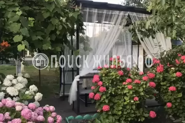 Гостевой дом «У тюльпанового дерева», Головинка Гостевой дом «У тюльпанового дерева», Головинка