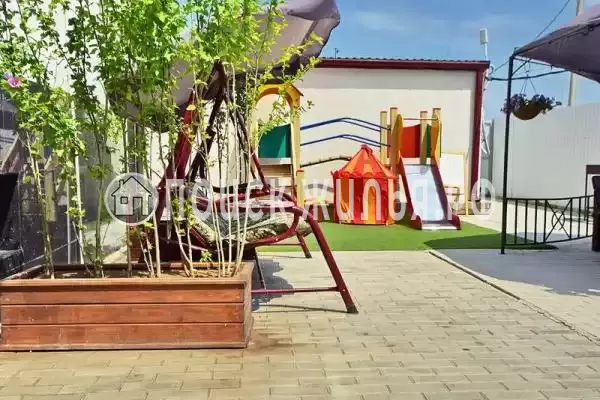 «Goldleo», Голубицкая