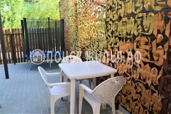 «Латте», Голубицкая «Латте», Голубицкая