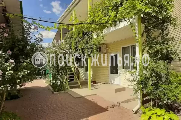 «Дюшес», Республика Крым, Феодосия, Гарнаева, д.37