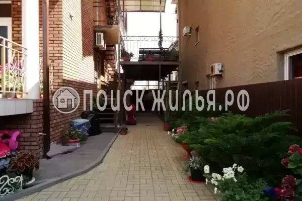 «На лазурной 10», Витязево