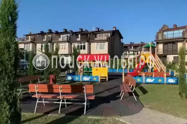 Частный сектор «Таунхаус в Тюльпановке», Головинка