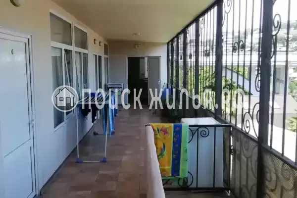 «Под пальмами», Краснодарский край, Сочи, Пионерская, д.4 «Под пальмами», Краснодарский край, Сочи, Пионерская, д.4