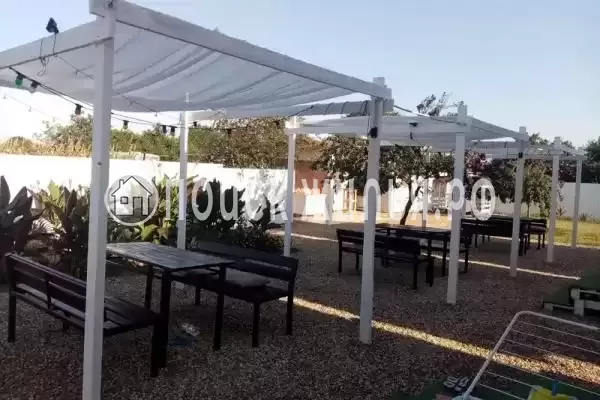 Частный сектор «Таунхаус Bungalo dali», Благовещенская