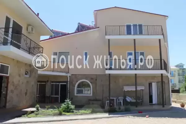 «Байкер Хаус», Республика Крым, Береговое, Волошина, д.68 «Байкер Хаус», Республика Крым, Береговое, Волошина, д.68