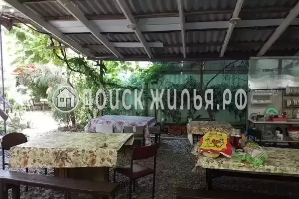 «У моря», Лоо