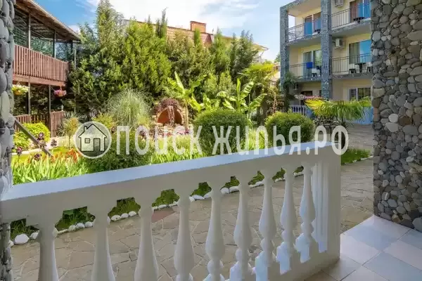 Пансионат «Hotel Viamond», Лоо