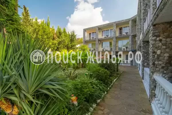 Пансионат «Hotel Viamond», Лоо