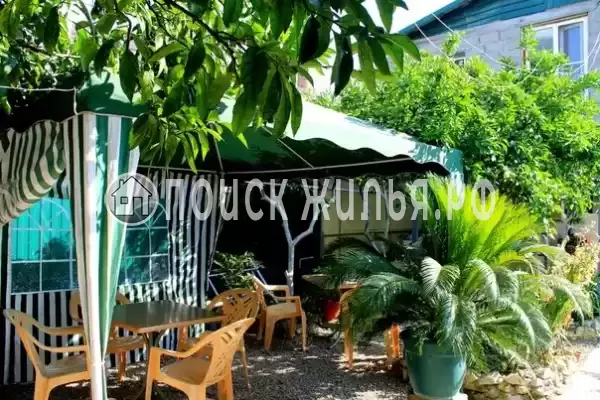 Частный сектор «Эрика», Республика Абхазия, Гагра, Адыгаа, д.2