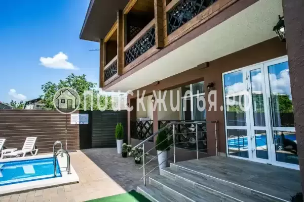 «Мико», Береговое «Мико», Береговое