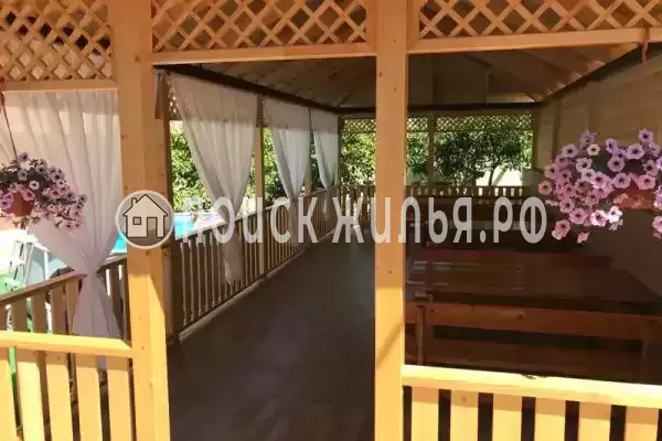 «Пальмовый двор», Адлер