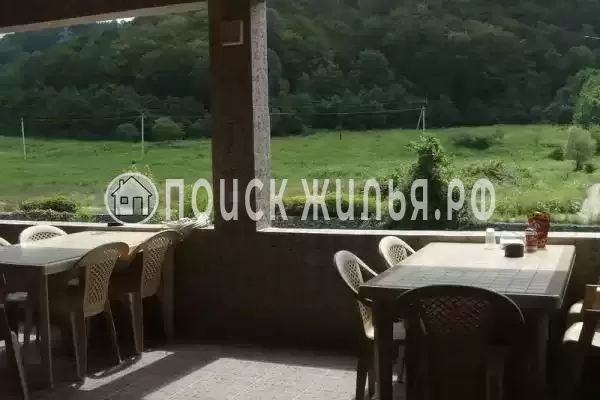 «У Олега и Ирины», Лоо