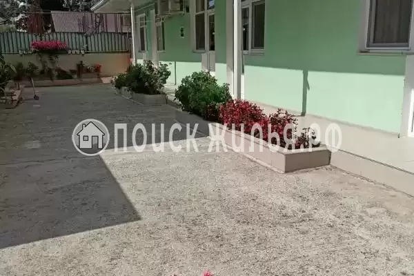 «На Изумрудной», Адлер