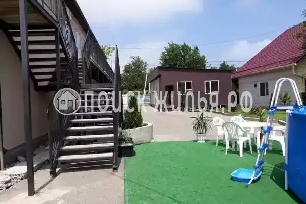 Гостевой дом «Центральный», Кучугуры