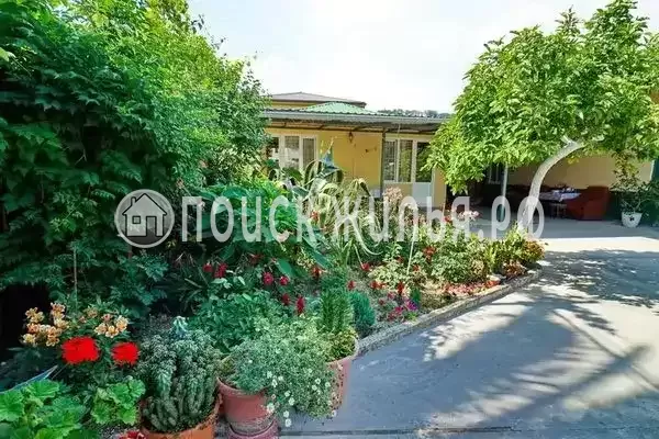 Отель «Green House», Лдзаа Отель «Green House», Лдзаа