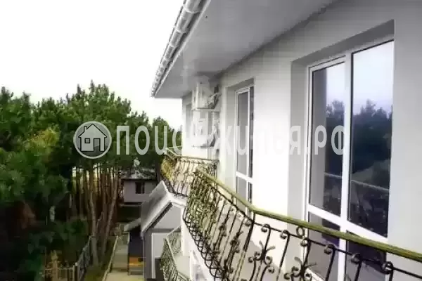 «Артур», Республика Крым, Песчаное, Набережная 7, д.24