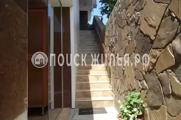 Отель «Эмигрант», Лазаревское