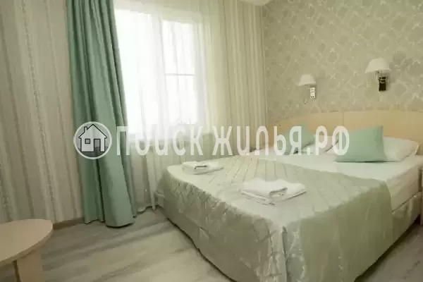 «Лора», Адлер «Лора», Адлер