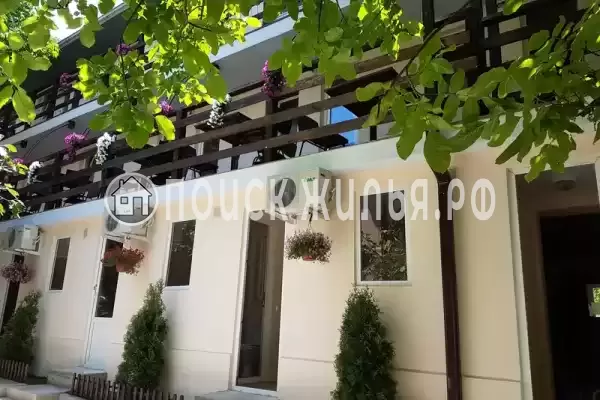 «Семейный дворик», Краснодарский край, Геленджик, Новороссийская, д.44
