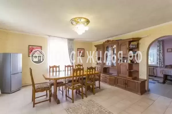 «Над аквалоо», Лоо