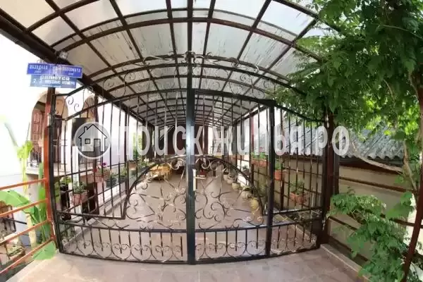 «В гостях у Валентины», Лоо