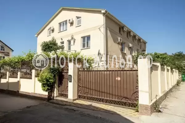 «У Георгия и Ирины», Краснодарский край, Кабардинка, Революционная, д.65А