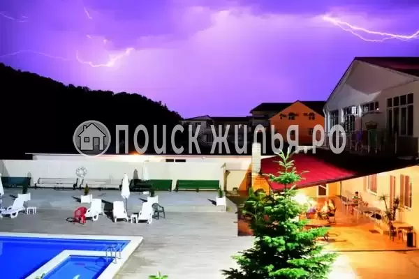 «Корона», Дедеркой «Корона», Дедеркой