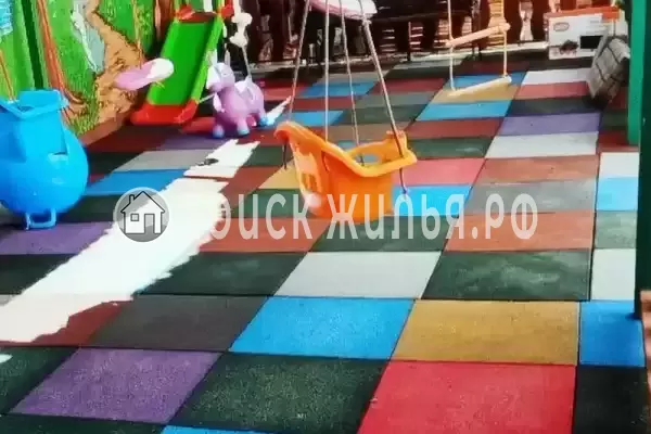 Гостиница «Зеленый дом у маяка», Саки