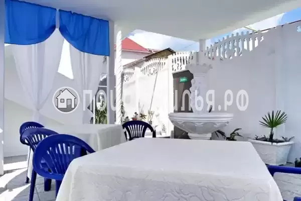 Гостевой дом «Росинка», Алушта