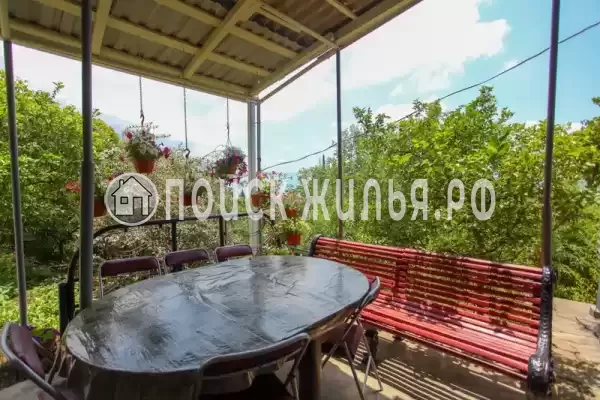 Гостевой дом «Колоннада», Гагра