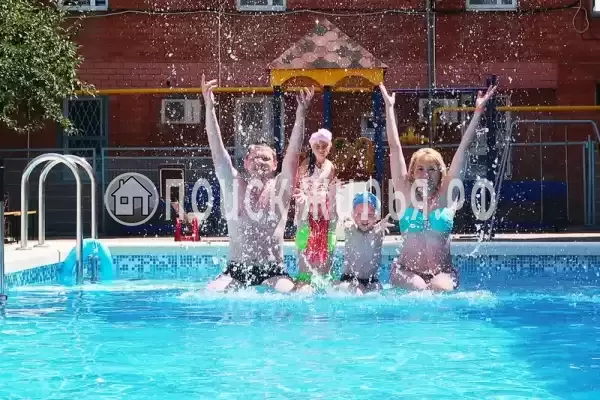 Пансионат «Поющие в терновнике», Анапа