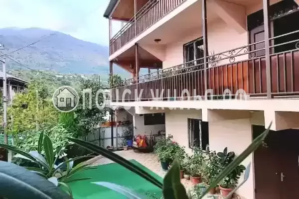 Гостевой дом «Валерий», Республика Абхазия, Гагра, Кольцевая, д.8Б Гостевой дом «Валерий», Республика Абхазия, Гагра, Кольцевая, д.8Б