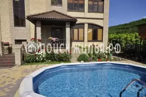 «Замок на Земляничной»