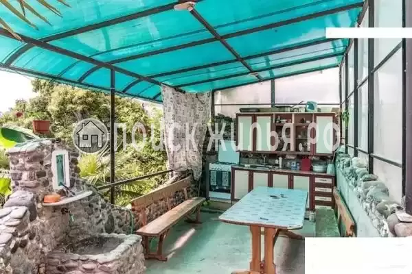 «Милар», Хоста