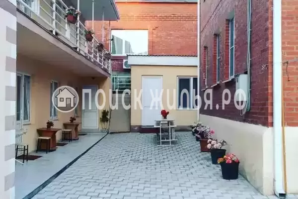 «Флора», Краснодарский край, Геленджик, Кустодиева, д.22 «Флора», Краснодарский край, Геленджик, Кустодиева, д.22