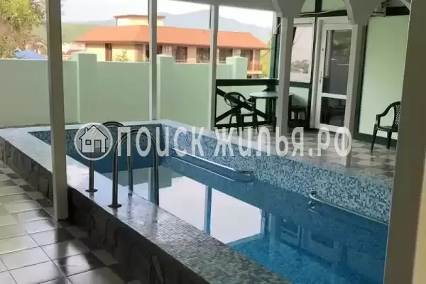 Частный сектор «Зеленый дом с бассейном», Архипо-Осиповка Частный сектор «Зеленый дом с бассейном», Архипо-Осиповка