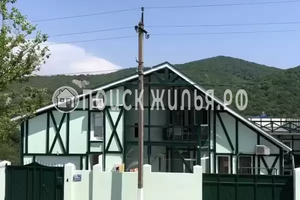 Частный сектор «Зеленый дом с бассейном»