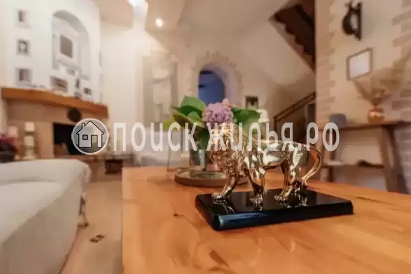 «Золотой лев», Краснодарский край, Сочи, Лазаревское, Октябрьская, д.9А «Золотой лев», Краснодарский край, Сочи, Лазаревское, Октябрьская, д.9А